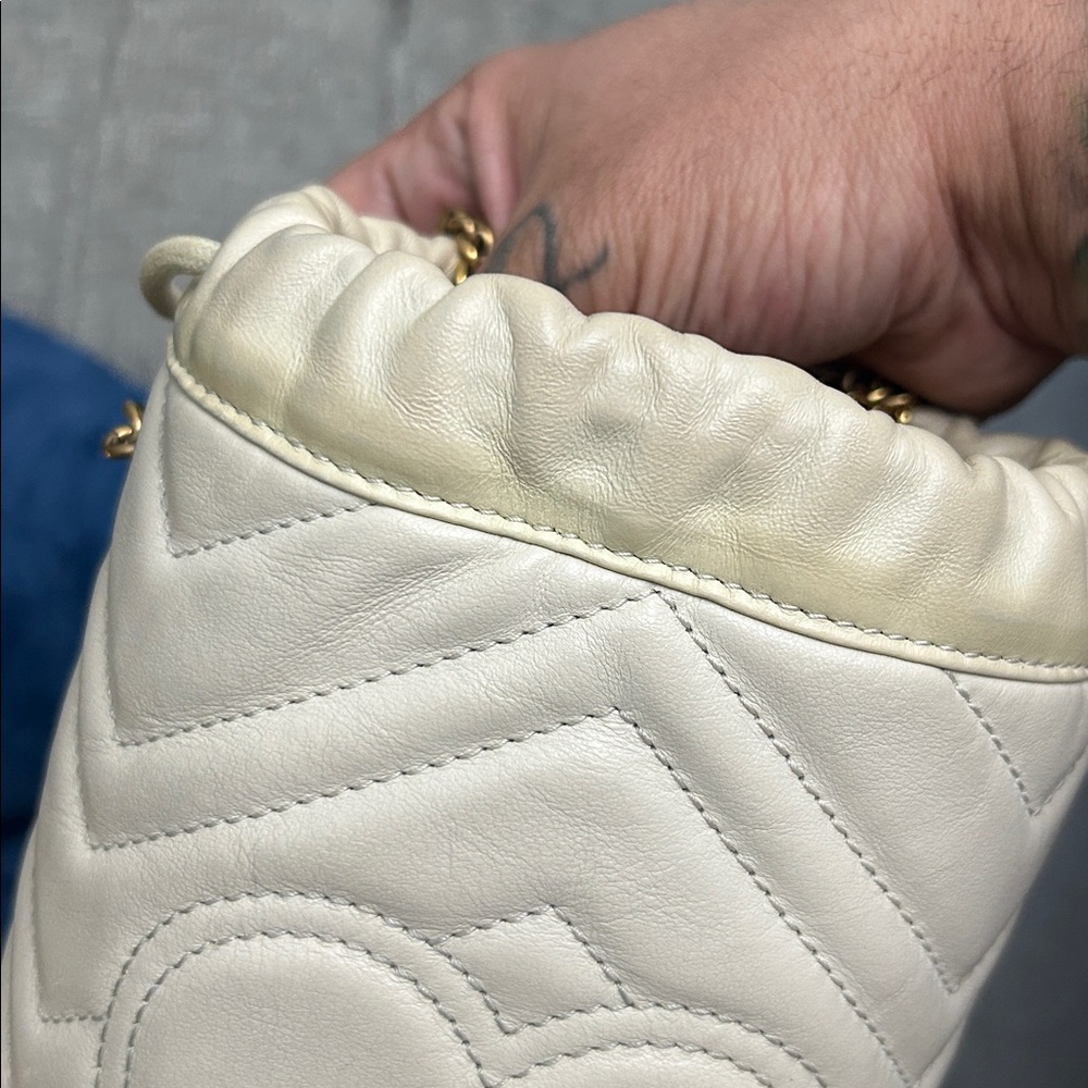 Gucci Cream Mini Bucket Bag with Gold Logo - Picture 9 of 9